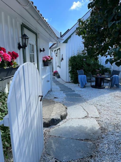 Idyllisk Lite Anneks Med Enestaende Uteplass 拉尔维克 外观 照片